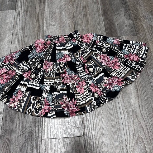 Vintage Western Collection pleated floral Aztec circle country dancing skirt - Picture 2 of 4